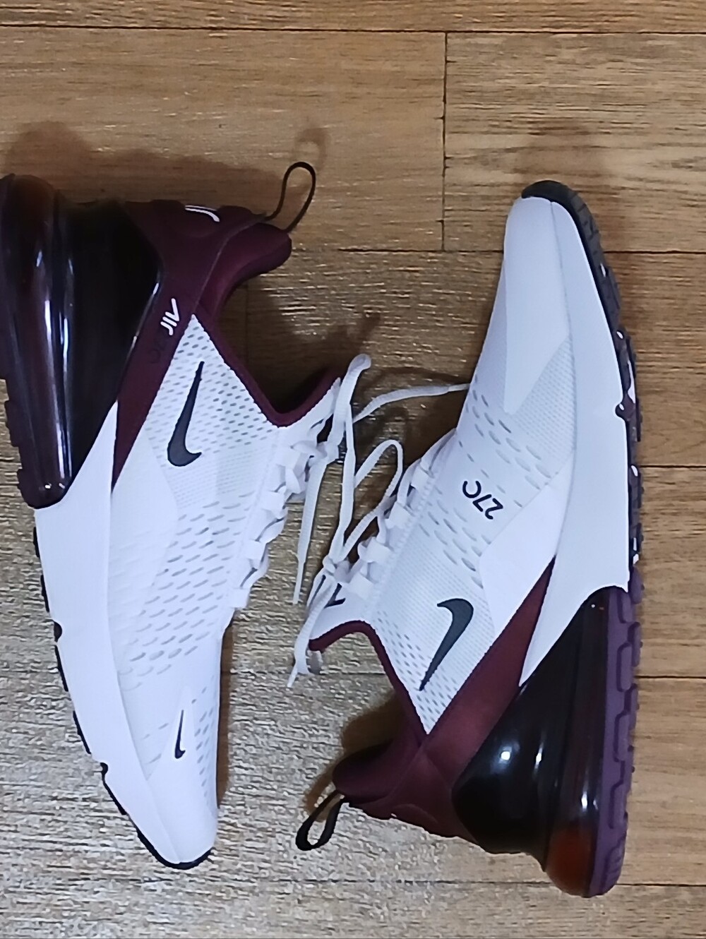 11.5 Air Max 270 Nike Men’s White & Maroon/Black Air Max Lifestyle Sneakers